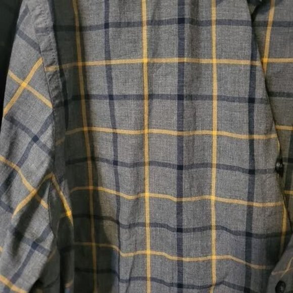 Banana Republic Men's Tailored Slim Fit Button Down Long Sleeve Shirt, Size XL - Picture 4 of 6